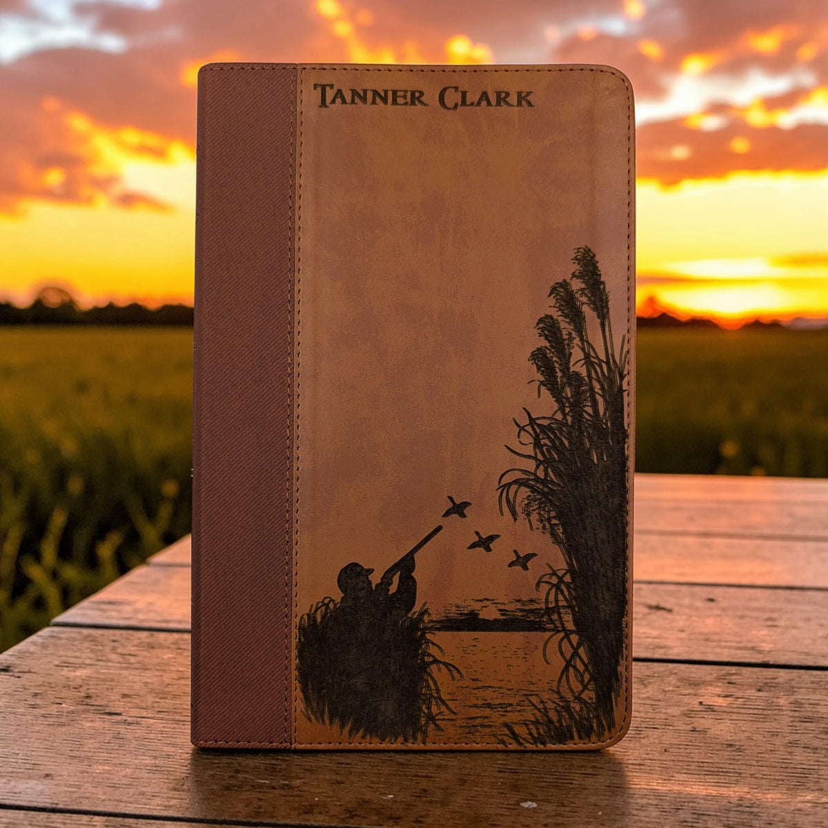 Personalized NIV Bible Large Print: Engraved Duck Hunting Design, Brown Leatherlike, Optional Thumb Index