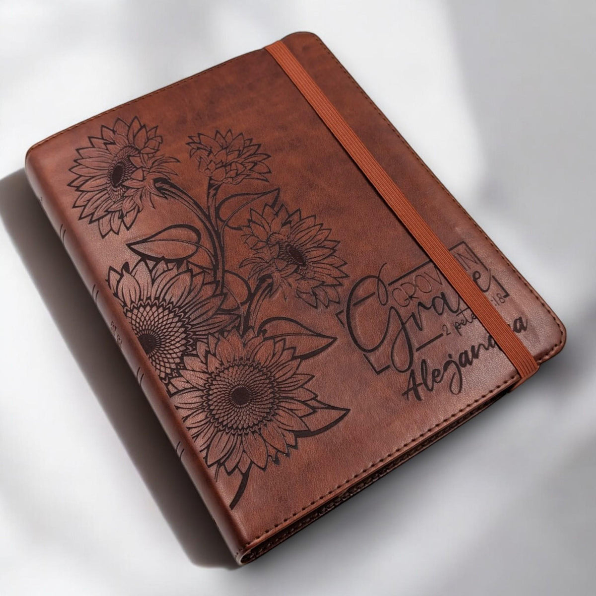 Personalized Spanish Journal Bible for Women: Engraved Sunflower Design, RVR 1960, Lined Wide Margins