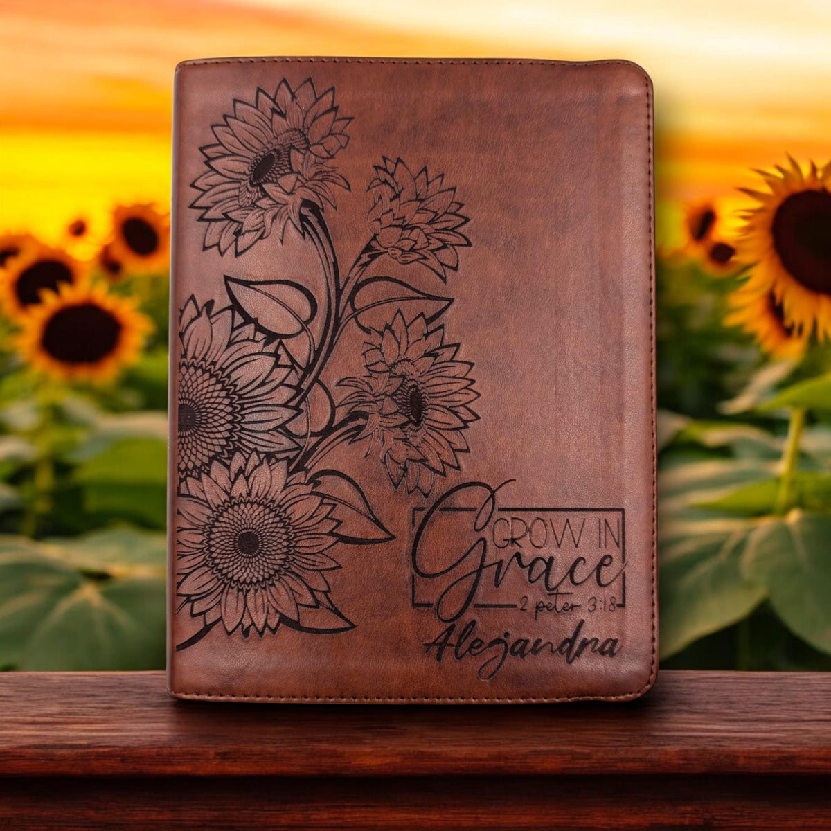 Personalized Spanish Journal Bible for Women: Engraved Sunflower Design, RVR 1960, Lined Wide Margins