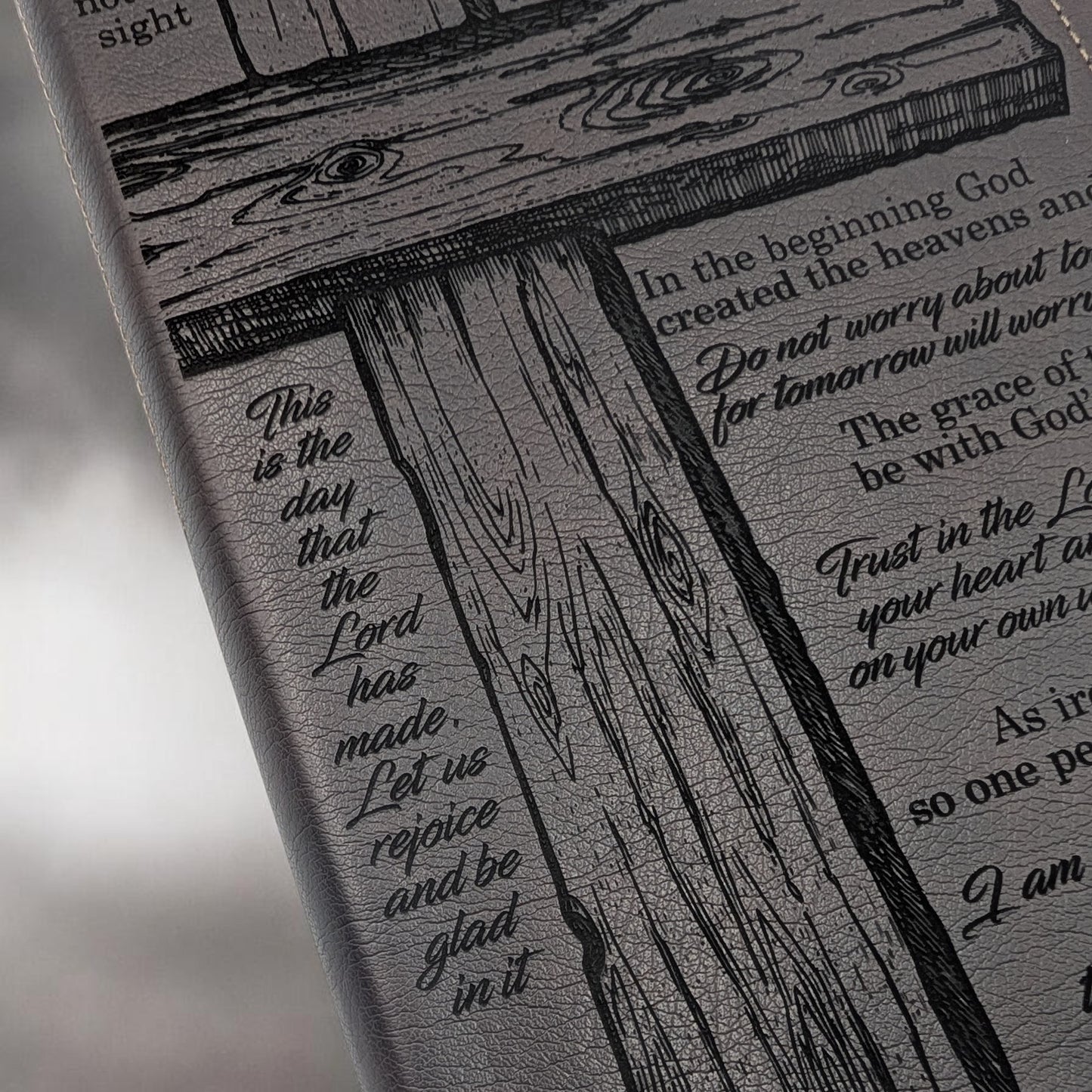Personalized Every Man's NLT Bible (Brown): Cross and Verses