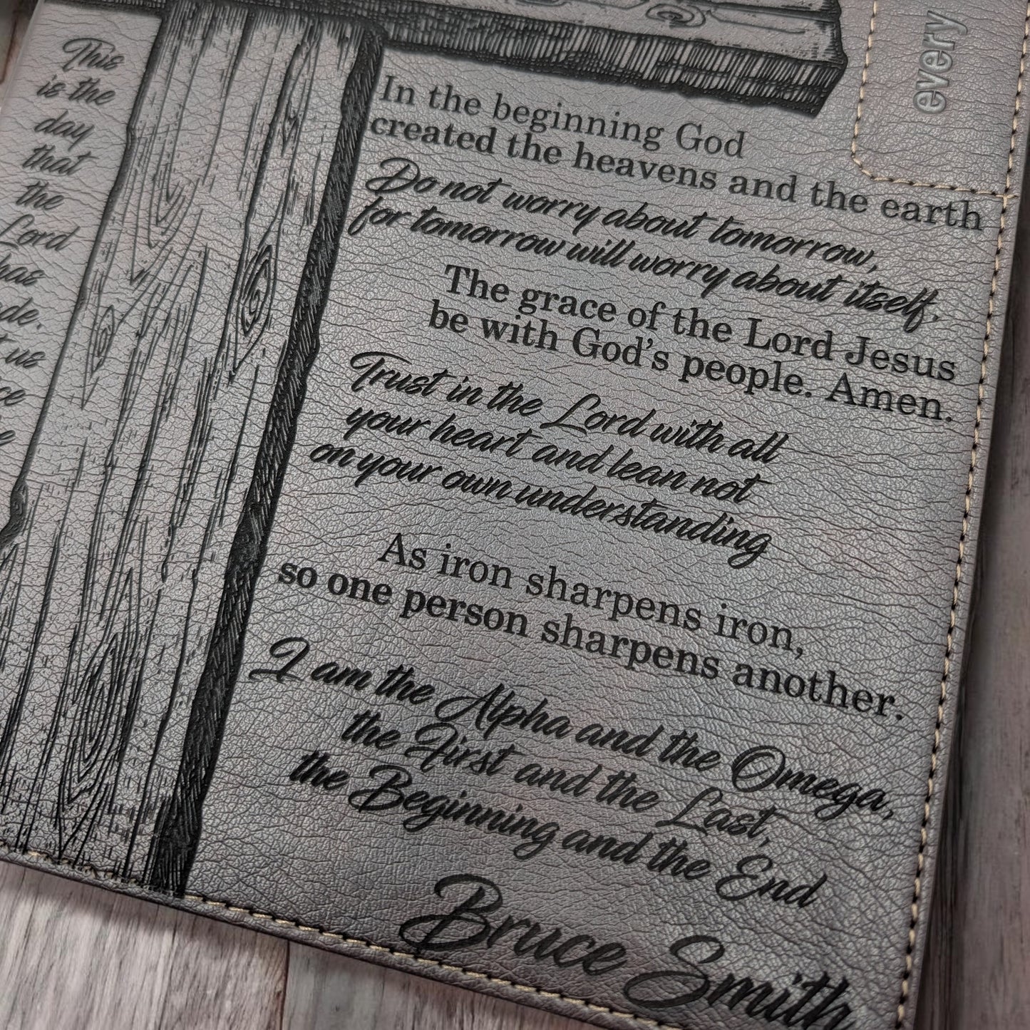 Personalized Every Man's NLT Bible (Brown): Cross and Verses