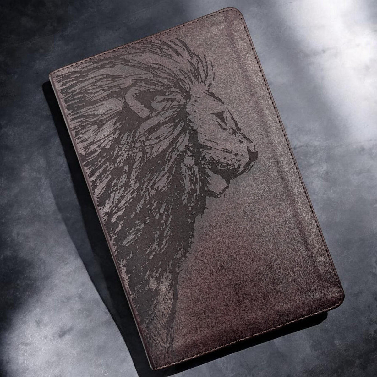 Personalized ESV Thinline Bible Large Print: Engraved Lion, Mahogany Cover, Red Letter